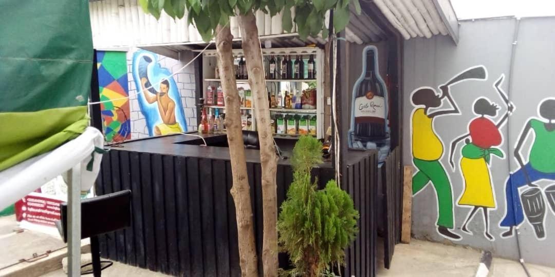 Hgl Guest House East Legon Exterior photo
