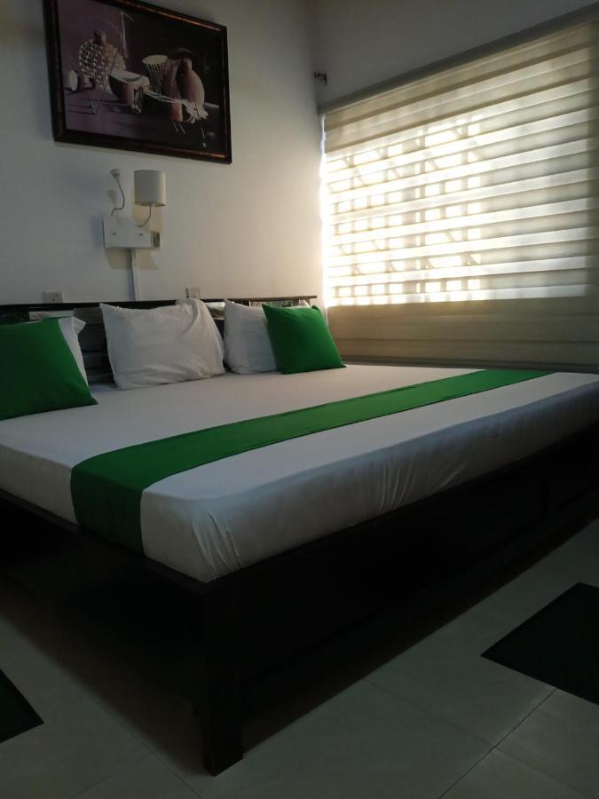 Hgl Guest House East Legon Exterior photo